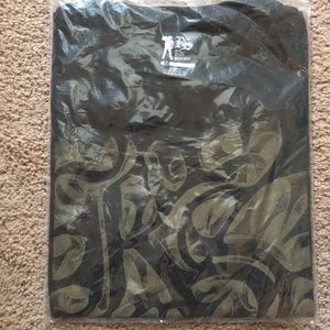 NWT Men’s RS by Ryan Sheckler T-shirt Medium